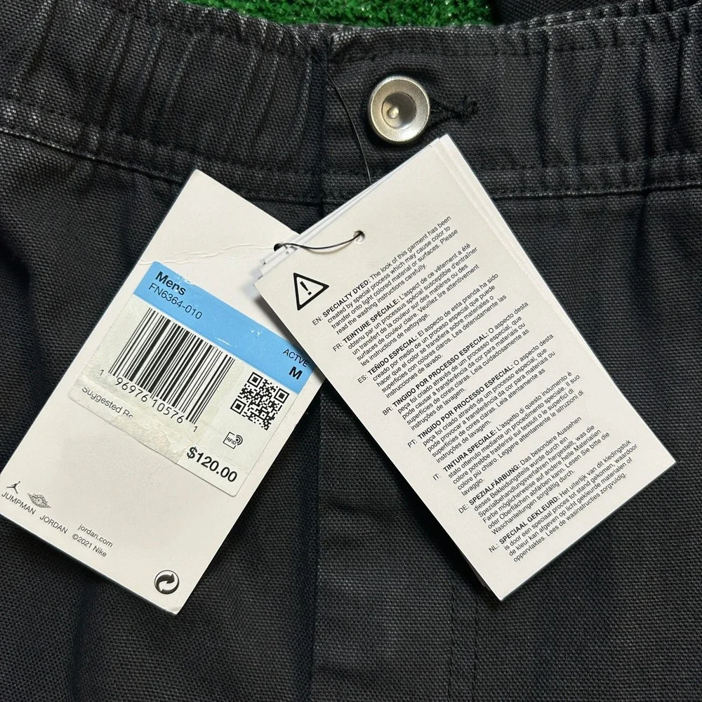 Jordan Essentials Chicago Men's Medium Washed Cargo Pants Black